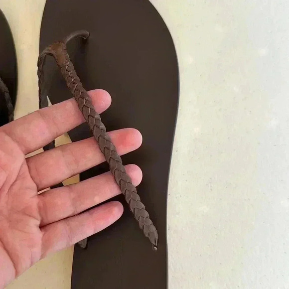 Eddie Bauer - Picture 2 of 4